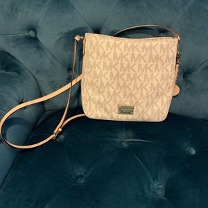 Michael Kors crossbody